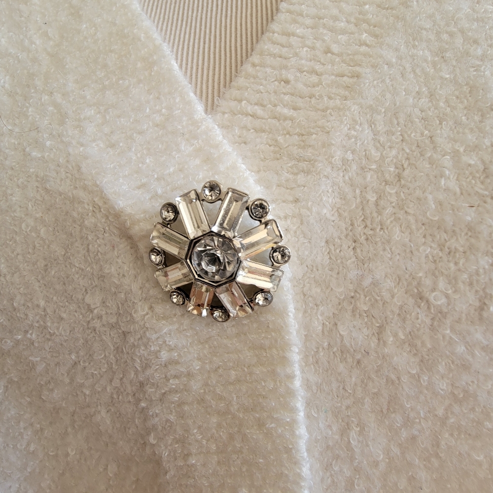 Express Pull-over Rhinestone Button Puff Shoulder… - image 4